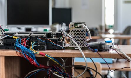 découvrez comment l'automatisation peut transformer votre entreprise en améliorant l'efficacité, en réduisant les coûts et en optimisant les processus. explorez les tendances, les outils et les stratégies pour tirer parti de cette révolution technologique.