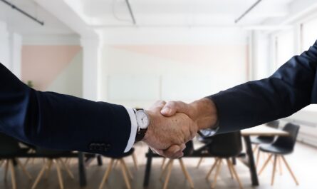 optimisez votre processus de recrutement avec le recrutement prédictif. découvrez comment l'utilisation de l'analyse de données et des algorithmes peut améliorer vos décisions d'embauche et vous aider à trouver les talents idéaux pour votre entreprise.