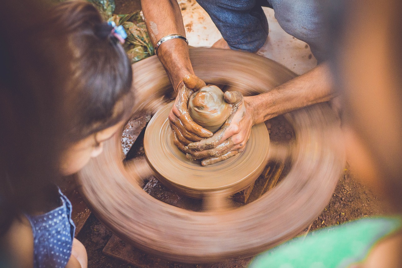 découvrez l'importance des soft skills dans le monde professionnel. apprenez comment ces compétences interpersonnelles peuvent améliorer votre communication, votre collaboration et votre capacité à résoudre des problèmes, vous aidant ainsi à vous distinguer dans votre carrière.